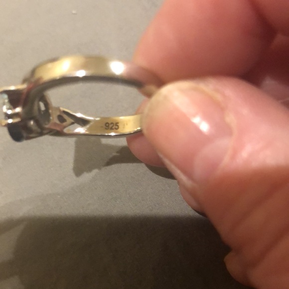 Silver ring size 7 1/2 with sapphire and cz’s - Picture 7 of 7